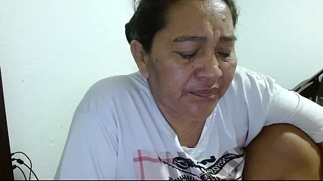 Snapshot of katia_mature chatting on 03/12/26, 10:36 katia mature online show from 03/12/26, 10:36