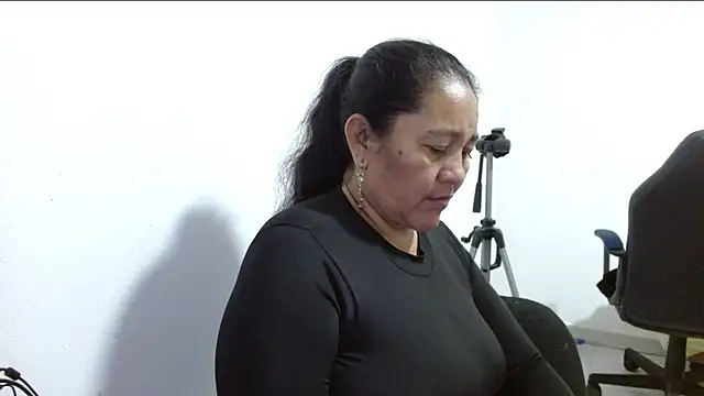 Snapshot of katia_mature chatting on 02/22/26, 07:22 katia mature online show from 02/22/26, 07:22