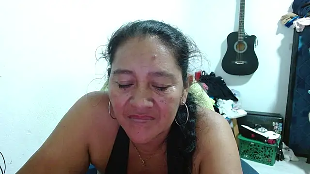 Snapshot of katia_mature chatting on 05/04/26, 04:38 katia mature online show from 05/04/26, 04:38