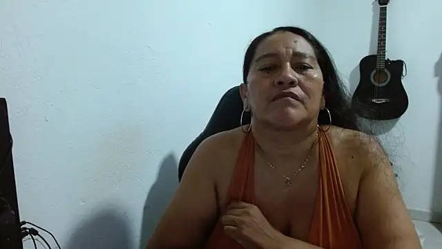 Snapshot of katia_mature chatting on 05/26/26, 02:53 katia mature online show from 05/26/26, 02:53