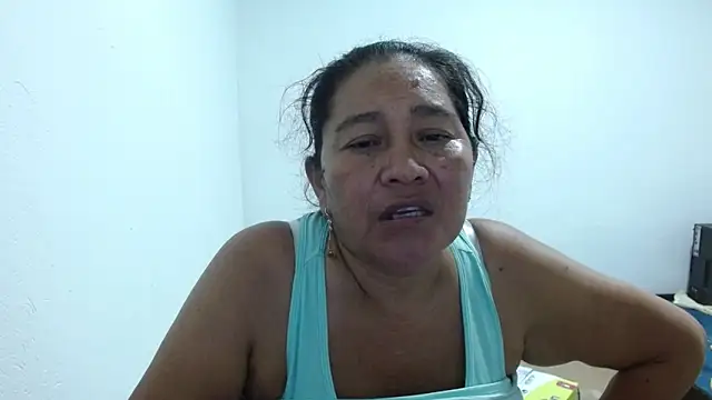 Snapshot of katia_mature chatting on 02/06/26, 03:35 katia mature online show from 02/06/26, 03:35