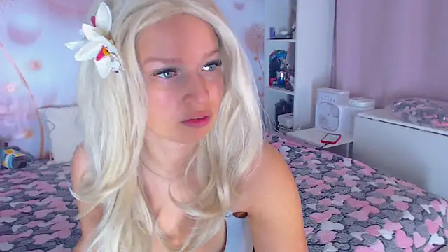 mooncandygirl online show from 05/16/26, 04:55