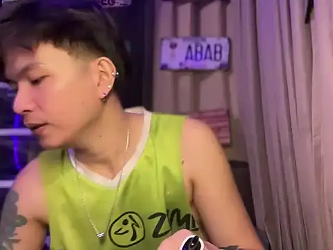 Sexy Handsome Drex online show from 06/09/26, 12:17
