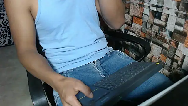 sexatlexx online show from 10/18/25, 01:40