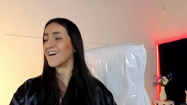 lauren fit online show from 04/01/26, 05:43