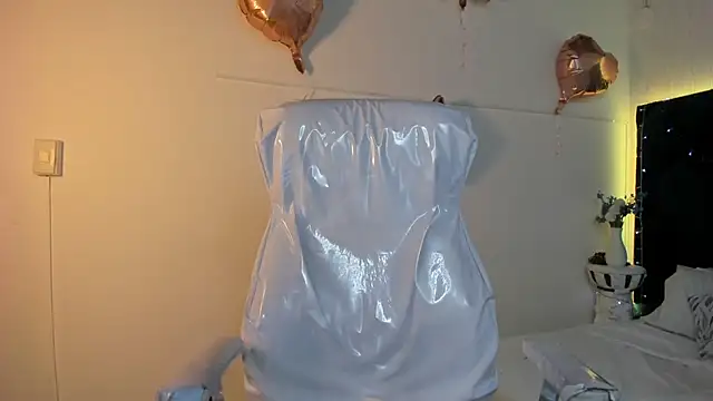 lauren fit online show from 11/17/25, 05:28