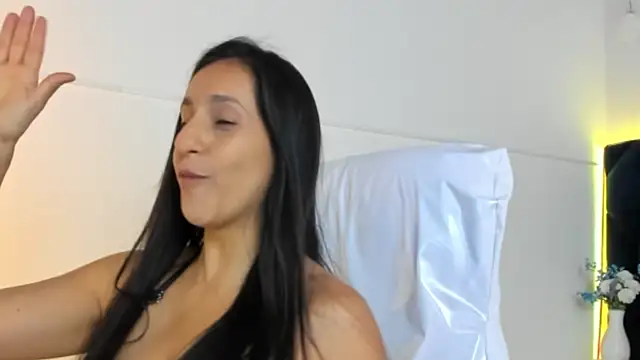 lauren fit online show from 03/28/26, 06:31