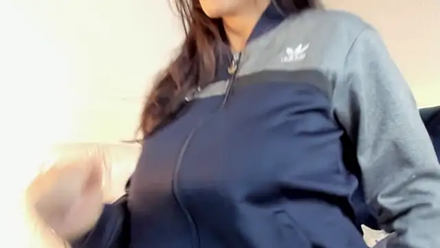 lauren fit online show from 03/18/26, 05:47