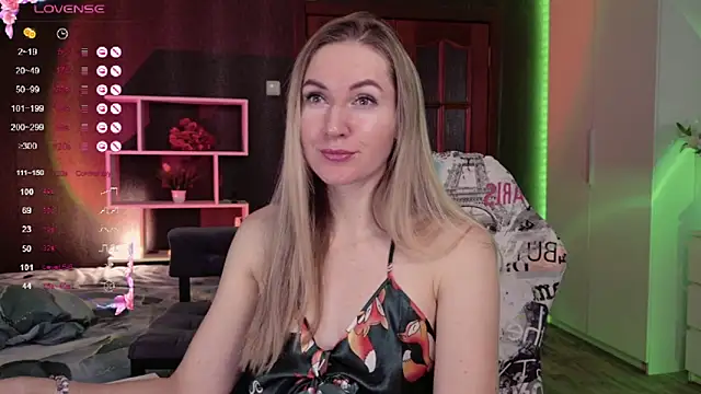 Hello Lisha online show from 11/20/25, 08:26