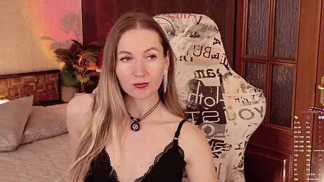 Snapshot of Hello_Lisha chatting on 06/15/26, 08:47 Hello Lisha online show from 06/15/26, 08:47
