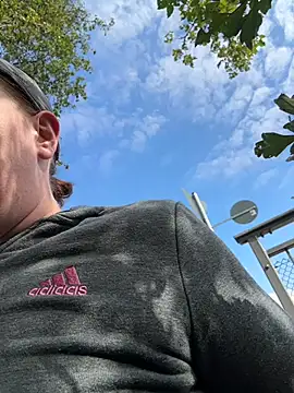 wetgerman 2 online show from 09/29/25, 11:27