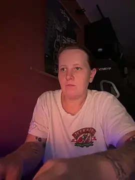 wetgerman 2 online show from 10/17/25, 08:10