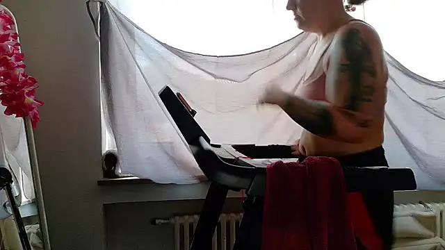 wetgerman 2 online show from 12/17/25, 11:04