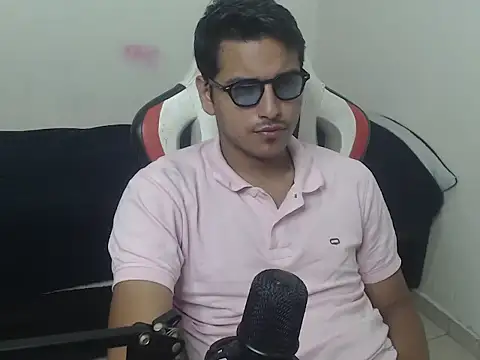 Snapshot of kylian_07 chatting on 06/22/26, 01:55 kylian 07 online show from 06/22/26, 01:55