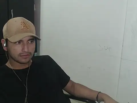 kylian 07 online show from 11/13/25, 02:15