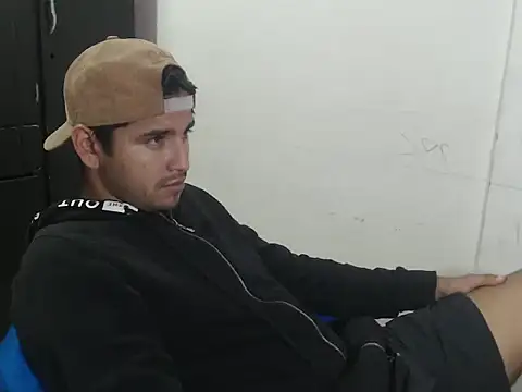 kylian 07 online show from 11/14/25, 02:15