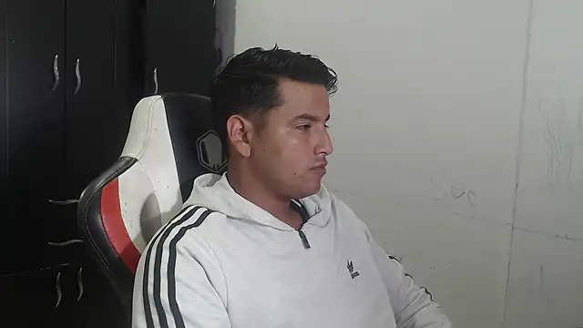 kylian 07 online show from 01/12/26, 02:07