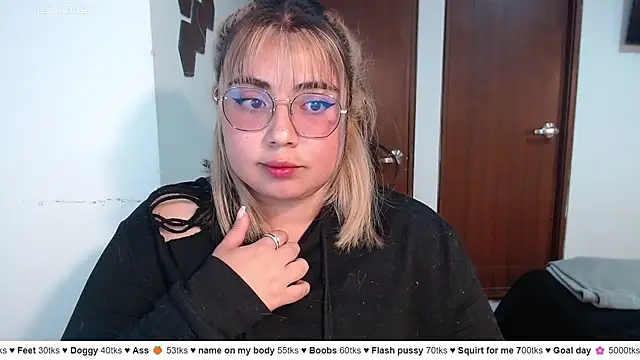 yini angel online show from 05/23/26, 02:54