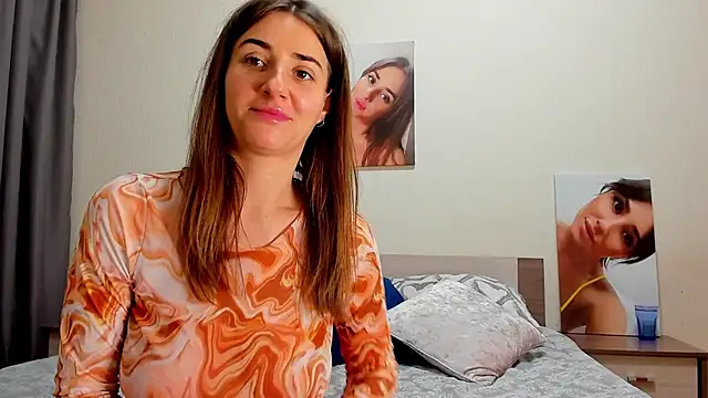 Snapshot of Squishy_Goddess chatting on 03/07/25, 01:31 Squishy Goddess online show from 03/07/25, 01:31