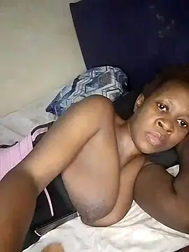 Snapshot of africanpussy22 chatting on 07/09/26, 03:22 africanpussy22 online show from 07/09/26, 03:22