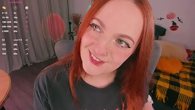 Snapshot of Alice_CutePerv chatting on 11/11/25, 11:42 Alice CutePerv online show from 11/11/25, 11:42