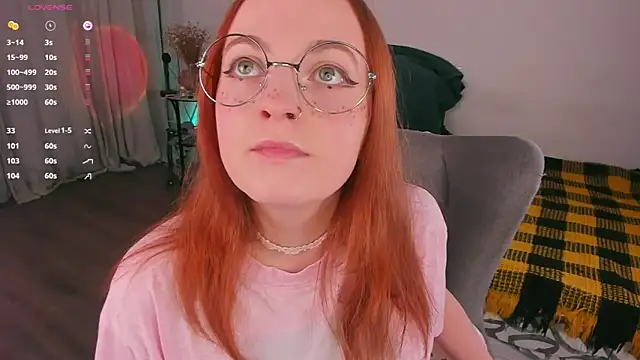 Snapshot of Alice_CutePerv chatting on 11/22/25, 12:37 Alice CutePerv online show from 11/22/25, 12:37