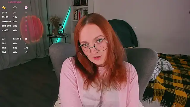 Snapshot of Alice_CutePerv chatting on 11/21/25, 07:13 Alice CutePerv online show from 11/21/25, 07:13