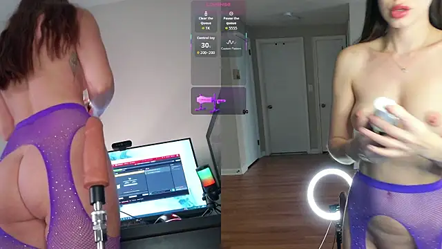 Snapshot of Redjina_Angel chatting on 12/18/25, 02:43 Redjina Angel online show from 12/18/25, 02:43