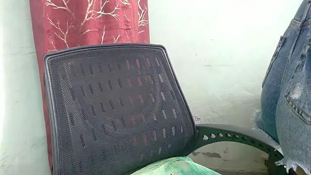 sweet-alia online show from 01/18/26, 02:53