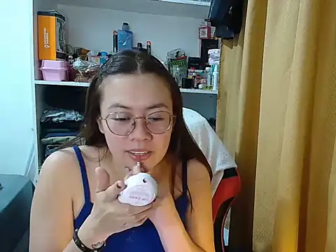 crizzybel online show from 12/18/25, 02:21