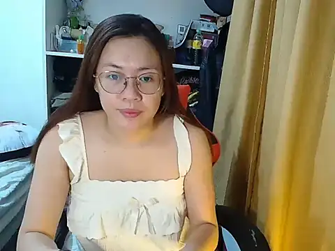 Snapshot of crizzybel chatting on 04/18/26, 05:32 crizzybel online show from 04/18/26, 05:32