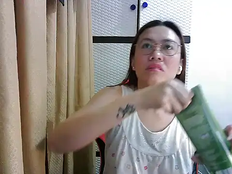 crizzybel online show from 10/17/25, 08:43