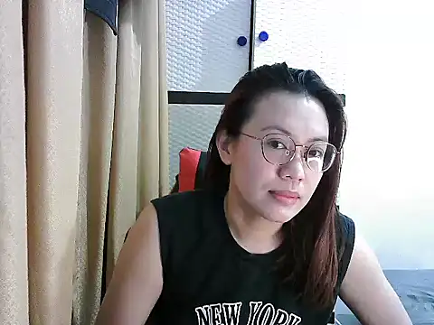 crizzybel online show from 10/24/25, 01:48