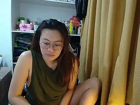 Snapshot of crizzybel chatting on 03/22/26, 03:46 crizzybel online show from 03/22/26, 03:46