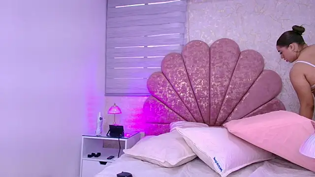 leon gaby online show from 11/13/25, 07:40