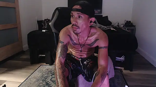 Snapshot of inc25cb@xh chatting on 02/25/26, 10:37 inc25cbxh online show from 02/25/26, 10:37