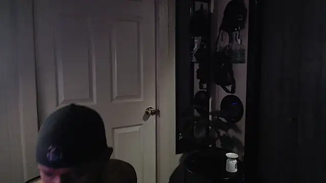 Snapshot of inc25cb@xh chatting on 02/09/25, 06:01 inc25cbxh online show from 02/09/25, 06:01