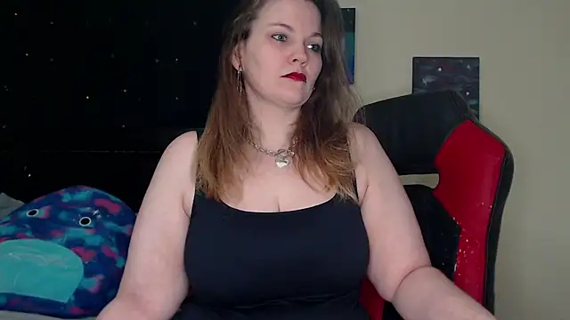 Snapshot of ToxicLilly chatting on 01/04/25, 09:43 ToxicLilly online show from 01/04/25, 09:43