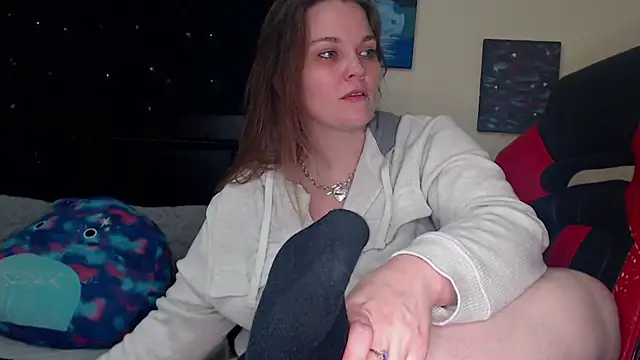 Snapshot of ToxicLilly chatting on 03/21/25, 11:22 ToxicLilly online show from 03/21/25, 11:22