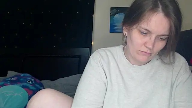 Snapshot of ToxicLilly chatting on 03/11/25, 07:03 ToxicLilly online show from 03/11/25, 07:03