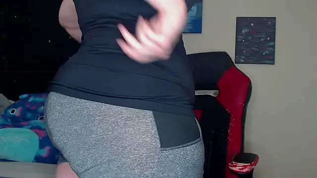 Snapshot of ToxicLilly chatting on 01/05/25, 10:53 ToxicLilly online show from 01/05/25, 10:53