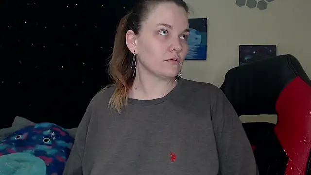 Snapshot of ToxicLilly chatting on 03/10/25, 10:07 ToxicLilly online show from 03/10/25, 10:07