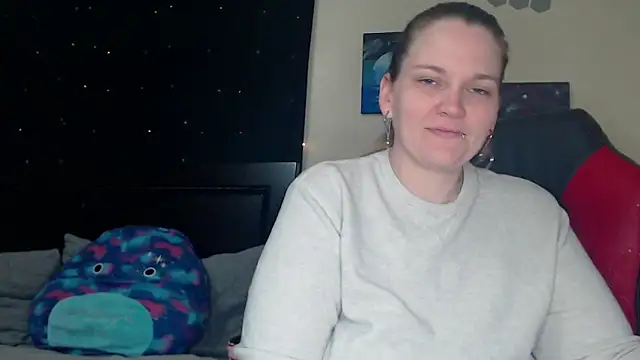 Snapshot of ToxicLilly chatting on 01/22/25, 08:29 ToxicLilly online show from 01/22/25, 08:29