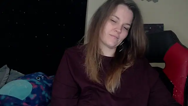 Snapshot of ToxicLilly chatting on 02/03/25, 08:46 ToxicLilly online show from 02/03/25, 08:46