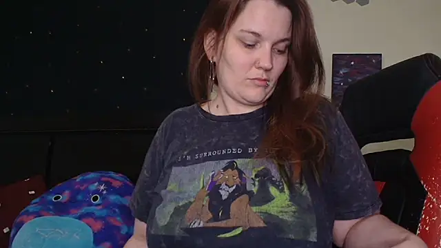 Snapshot of ToxicLilly chatting on 10/20/25, 08:48 ToxicLilly online show from 10/20/25, 08:48