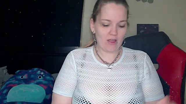 Snapshot of ToxicLilly chatting on 01/25/25, 09:26 ToxicLilly online show from 01/25/25, 09:26