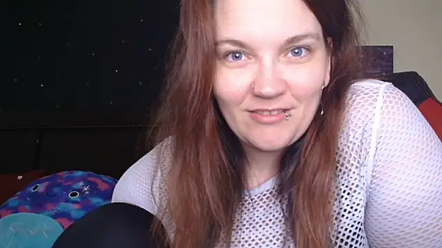 Snapshot of ToxicLilly chatting on 10/23/25, 07:40 ToxicLilly online show from 10/23/25, 07:40