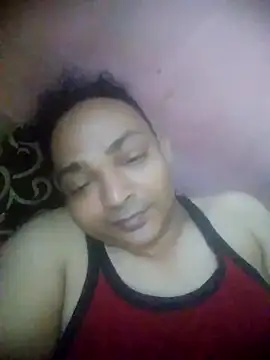 Snapshot of hot-man12@xh chatting on 06/08/26, 12:27 hot-man12xh online show from 06/08/26, 12:27