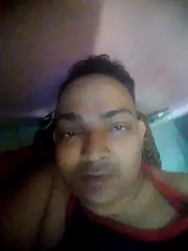 Snapshot of hot-man12@xh chatting on 04/03/26, 12:11 hot-man12xh online show from 04/03/26, 12:11