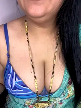 Zoya Varma004 online show from 10/08/25, 06:04